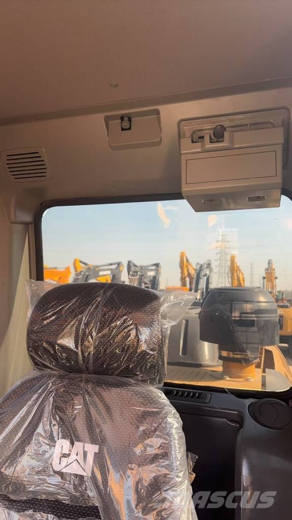 CAT 320D2L Roomikekskavaatorid