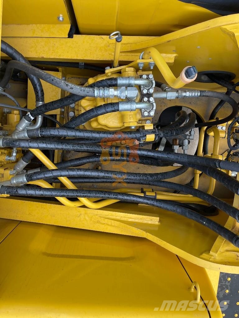 Komatsu PC 240-8 Crawler excavators