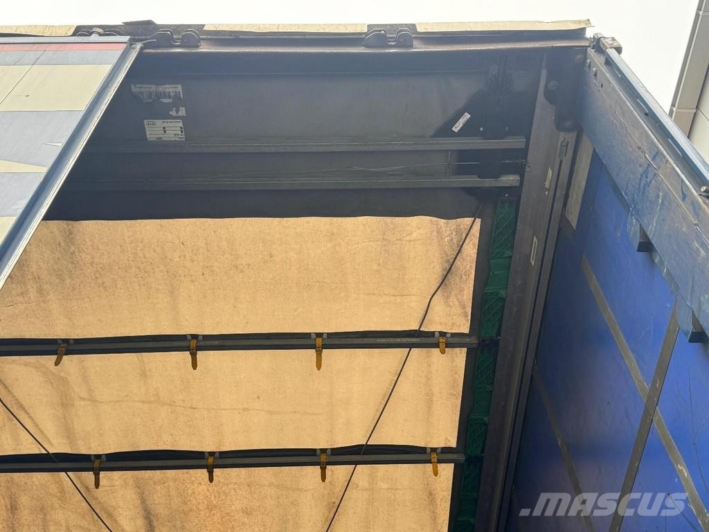 Krone 3 AXLE SAF + SLIDING ROOF Tentpoolhaagised