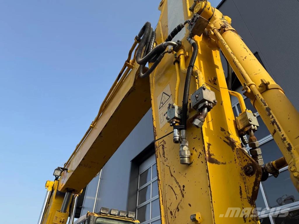 Komatsu PW180-7 Εκσκαφείς με τροχούς - λάστιχα
