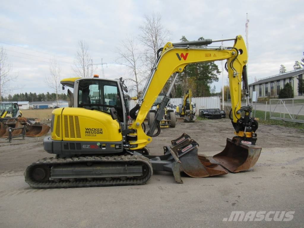 Wacker Neuson EZ 80 حفارات وسط 7 طن - 12 طن