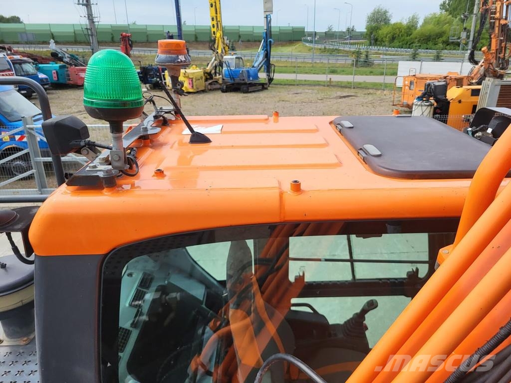 Doosan DX255LC-5 حفارات زحافة
