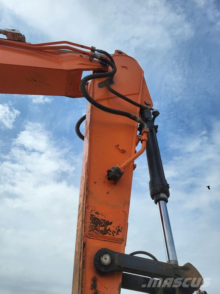 Doosan DX255LC-5 حفارات زحافة