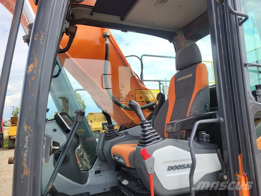 Doosan DX255LC-5 حفارات زحافة