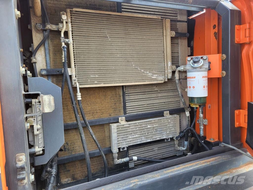 Doosan DX255LC-5 حفارات زحافة