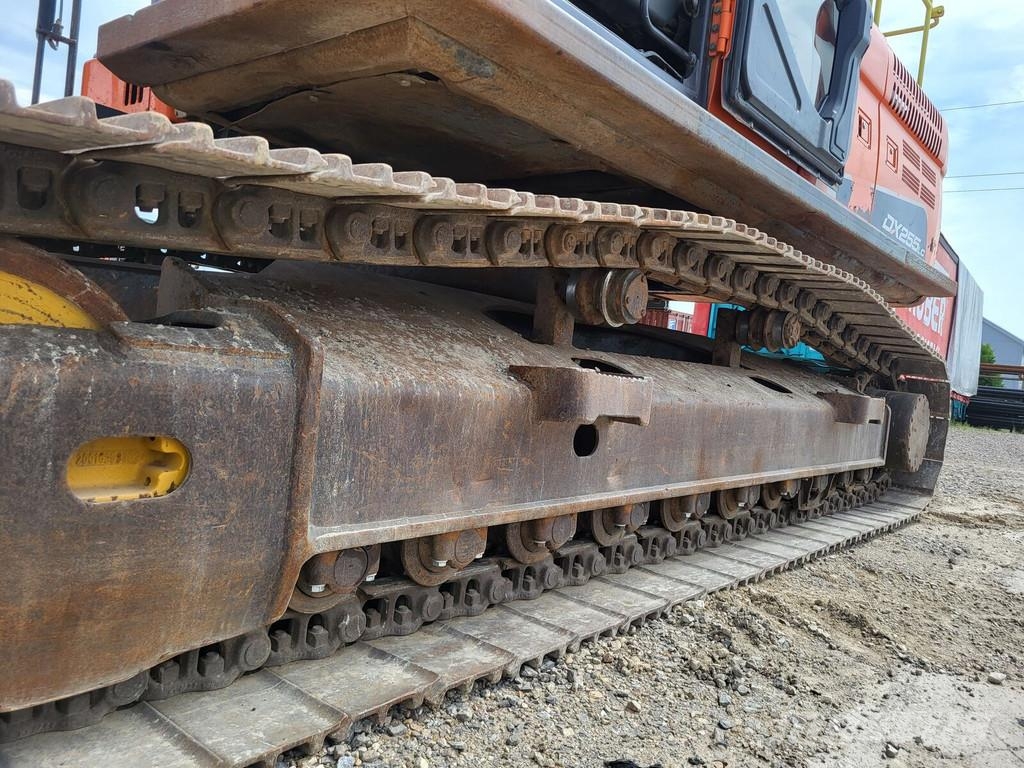 Doosan DX255LC-5 حفارات زحافة