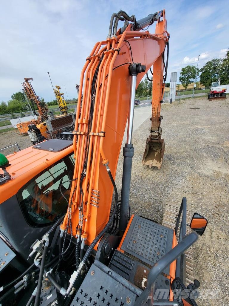 Doosan DX255LC-5 حفارات زحافة