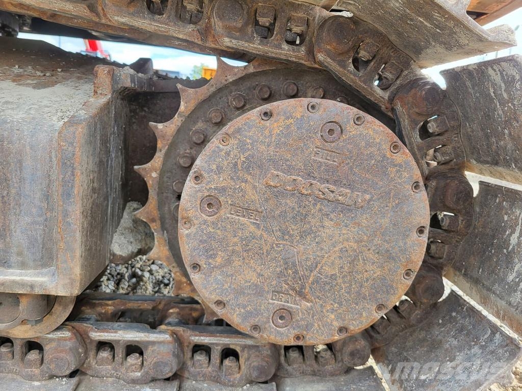 Doosan DX255LC-5 حفارات زحافة
