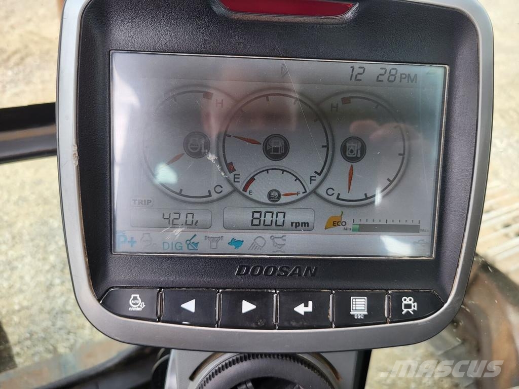 Doosan DX255LC-5 حفارات زحافة