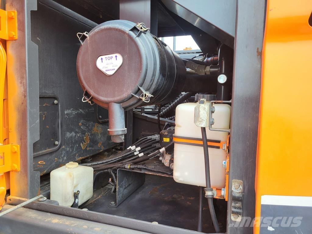 Doosan DX255LC-5 حفارات زحافة
