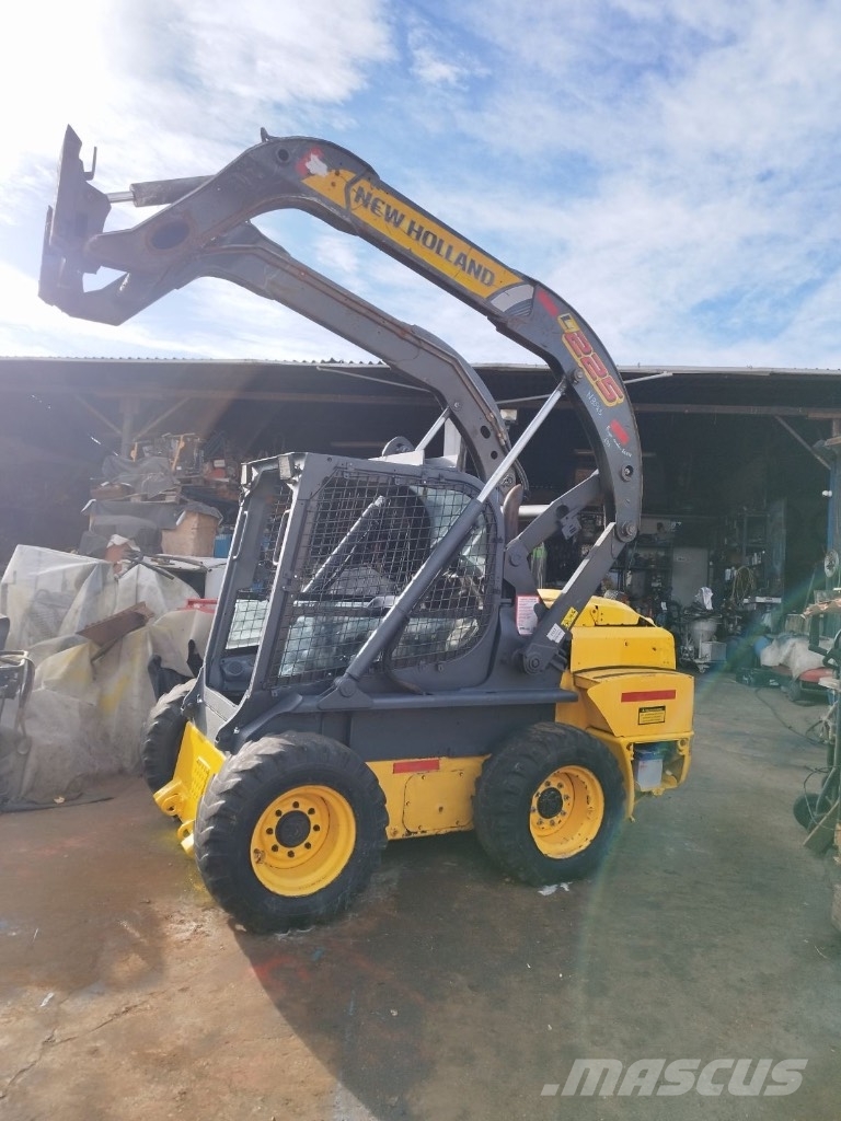 New Holland 225 LOADER Skid steer loderler