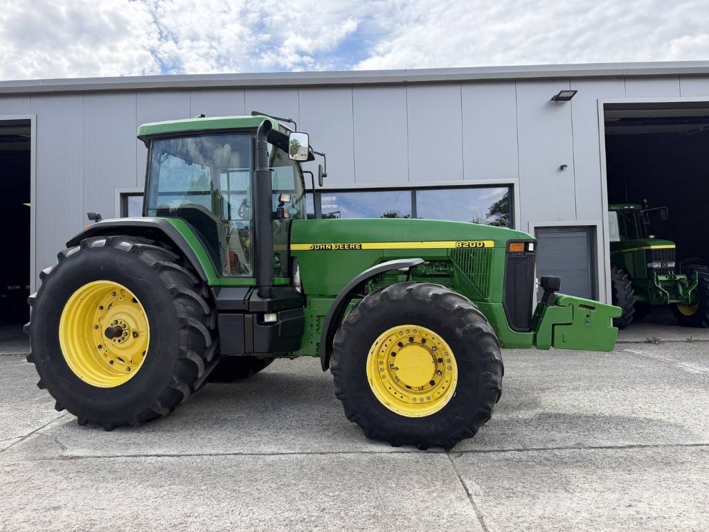 John Deere 8200 Power Shift Tractores