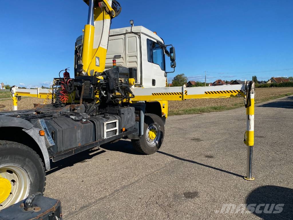 MAN TGA 18.400 HydroDrive 4x4 H-B/L HIAB 322-E6 中古トラクターヘッド | トレーラーヘッド
