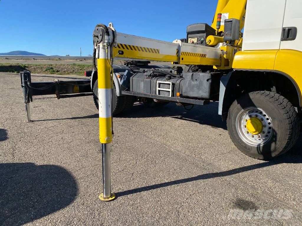 MAN TGA 18.400 HydroDrive 4x4 H-B/L HIAB 322-E6 中古トラクターヘッド | トレーラーヘッド