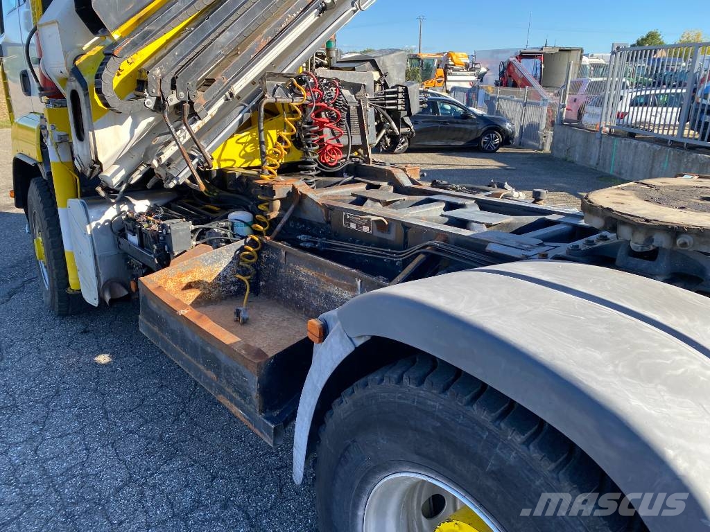 MAN TGA 18.400 HydroDrive 4x4 H-B/L HIAB 322-E6 中古トラクターヘッド | トレーラーヘッド