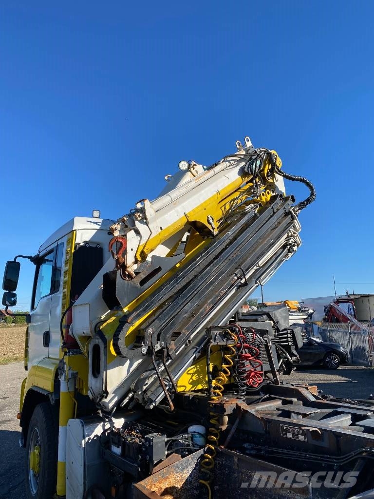 MAN TGA 18.400 HydroDrive 4x4 H-B/L HIAB 322-E6 中古トラクターヘッド | トレーラーヘッド