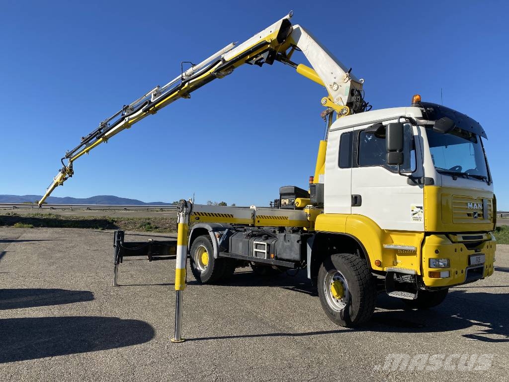 MAN TGA 18.400 HydroDrive 4x4 H-B/L HIAB 322-E6 中古トラクターヘッド | トレーラーヘッド