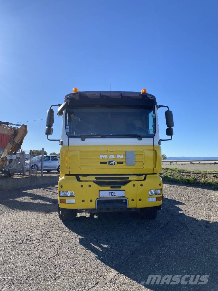 MAN TGA 18.400 HydroDrive 4x4 H-B/L HIAB 322-E6 中古トラクターヘッド | トレーラーヘッド