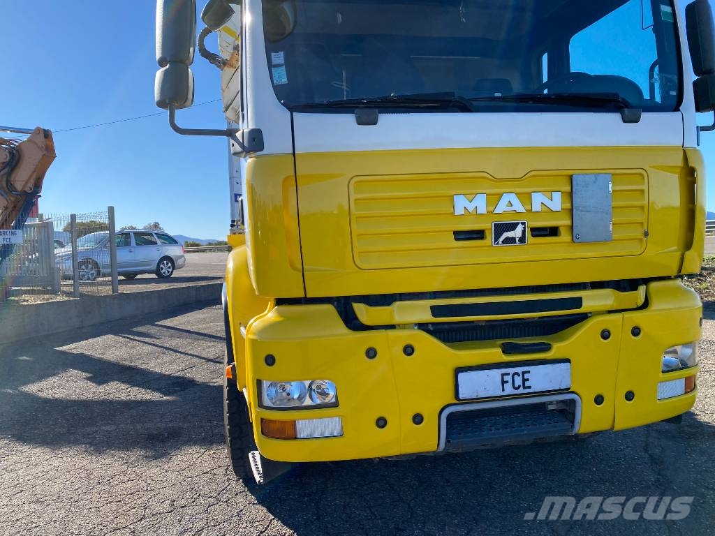 MAN TGA 18.400 HydroDrive 4x4 H-B/L HIAB 322-E6 中古トラクターヘッド | トレーラーヘッド