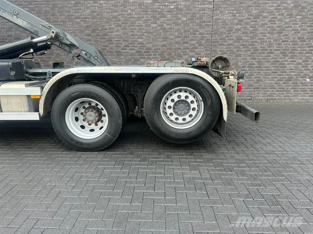 Mercedes-Benz Actros 2545 6X2 MET HIAB MULTILIFT XR21S61 HAAKARM Камиони с кран с кука