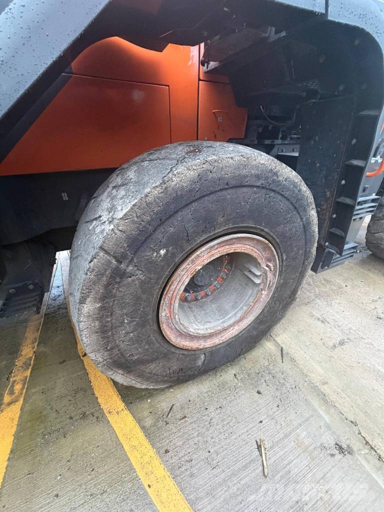 Develon DL 320-7 Cargadoras sobre ruedas