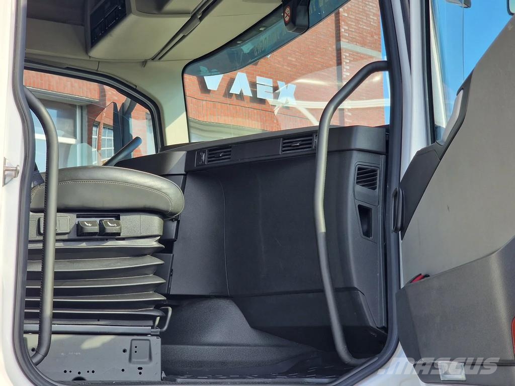 Volvo FH 540 Lowroof 6x4 - Lift axle - Retarder - PTO/Hy Vilcēji