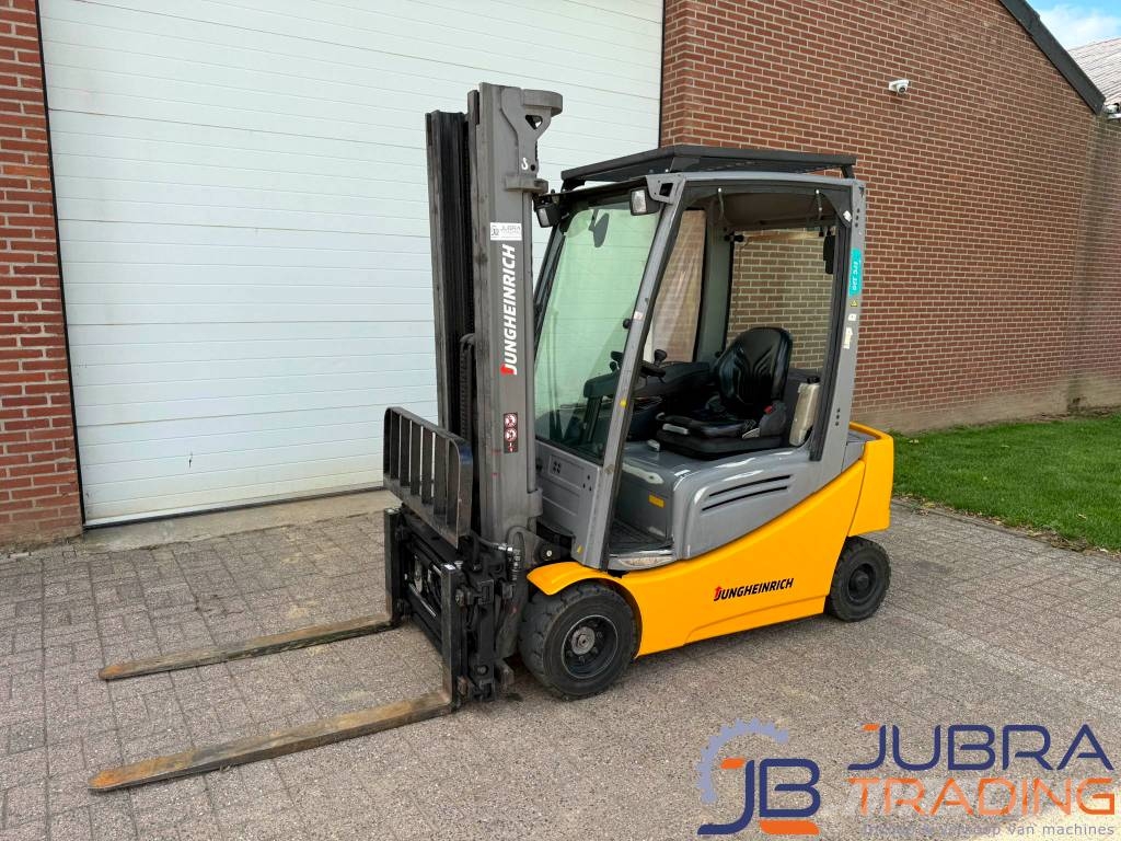 Jungheinrich EFG320 شاحنات ذات رافعات شوكية تعمل بالكهرباء