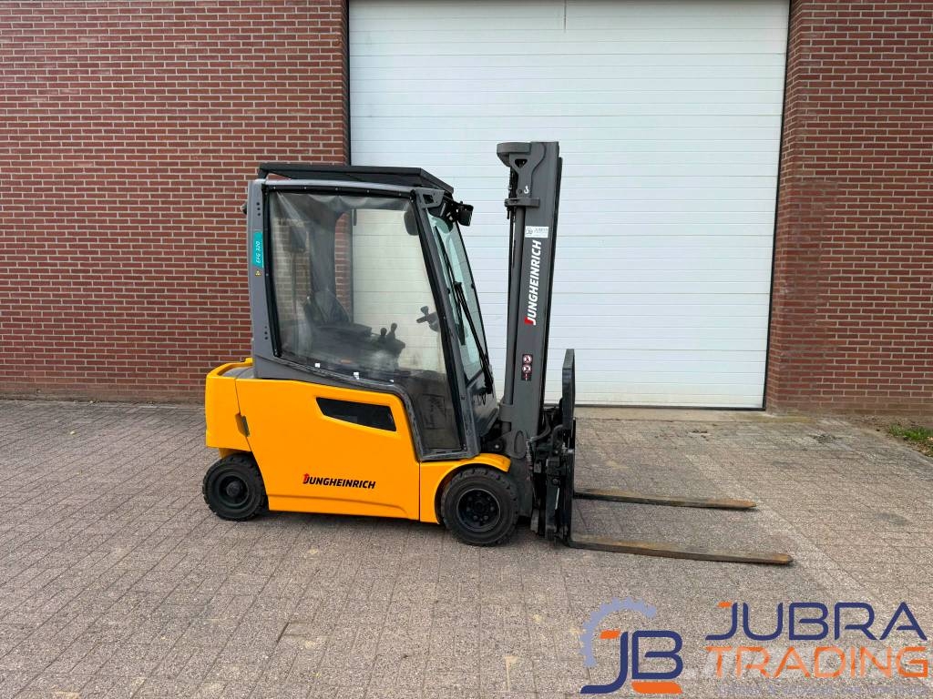 Jungheinrich EFG320 شاحنات ذات رافعات شوكية تعمل بالكهرباء