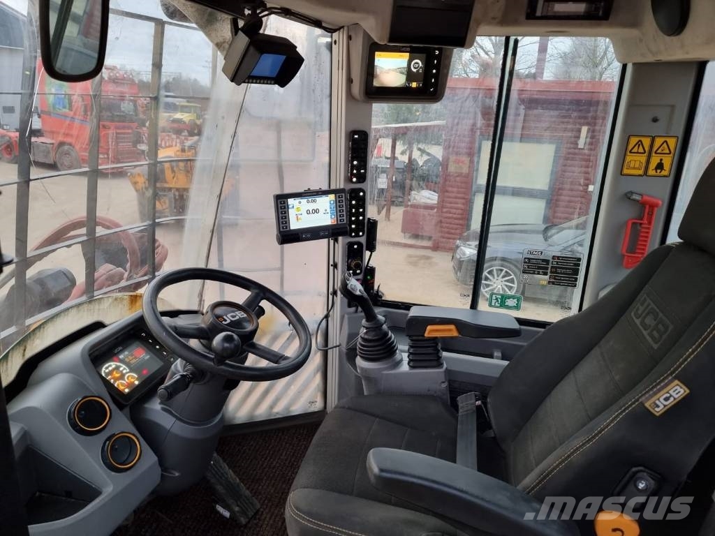 JCB 427 Naudoti ratiniai krautuvai