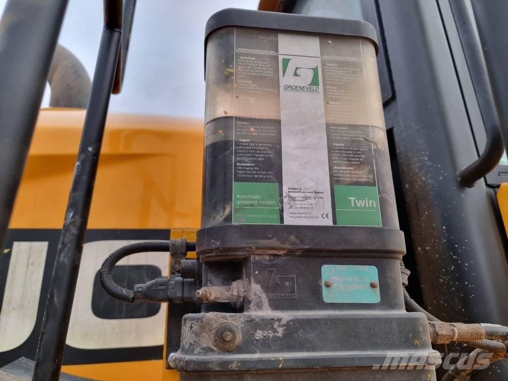 JCB 427 Naudoti ratiniai krautuvai