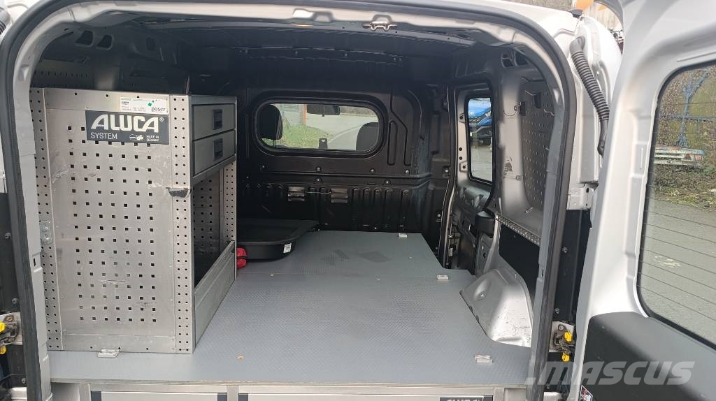 Opel Combo Kastenwagen Transp. Seitenschaden fahrbereit Lätta lastbilar
