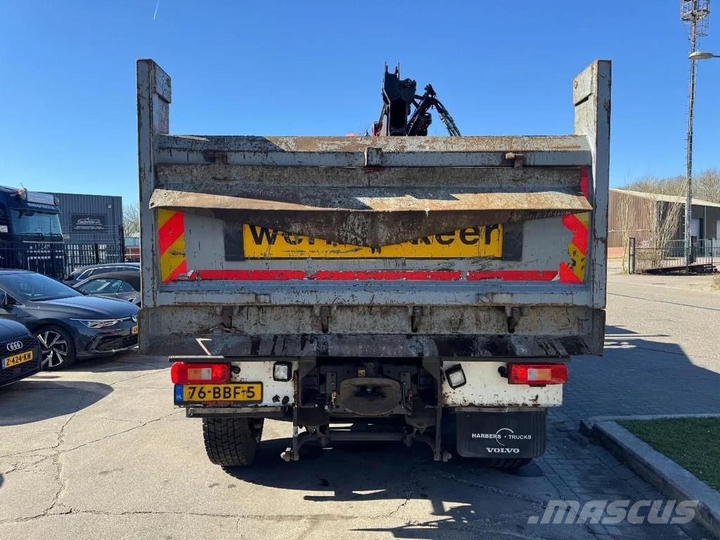 Volvo FM 330 6X2 EURO 5 - ATLAS 126.3E + REMOTE CONTROL Bañeras basculantes usadas