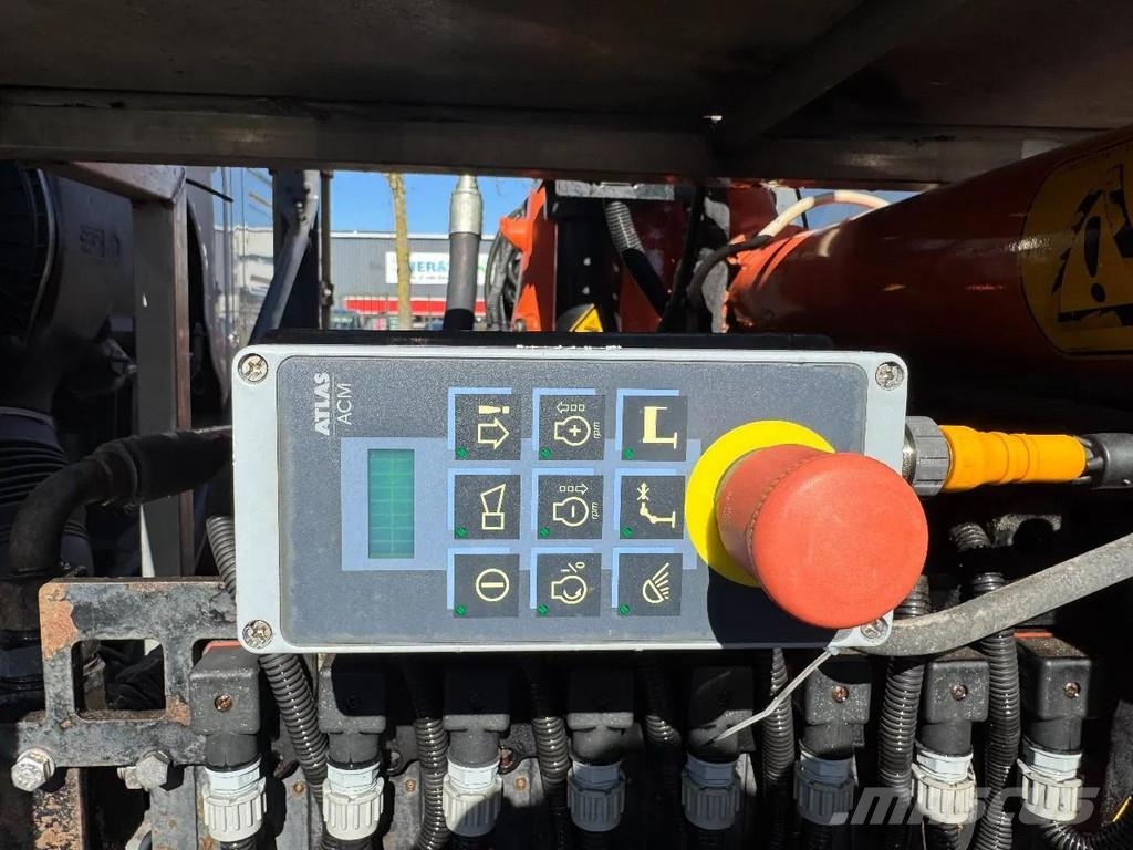 Volvo FM 330 6X2 EURO 5 - ATLAS 126.3E + REMOTE CONTROL Bañeras basculantes usadas