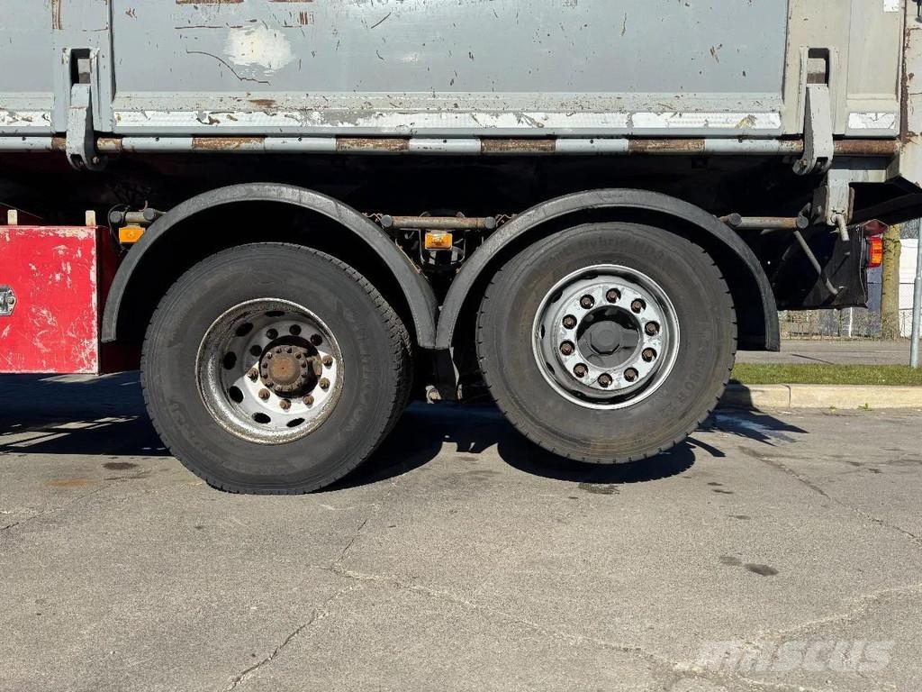 Volvo FM 330 6X2 EURO 5 - ATLAS 126.3E + REMOTE CONTROL Bañeras basculantes usadas