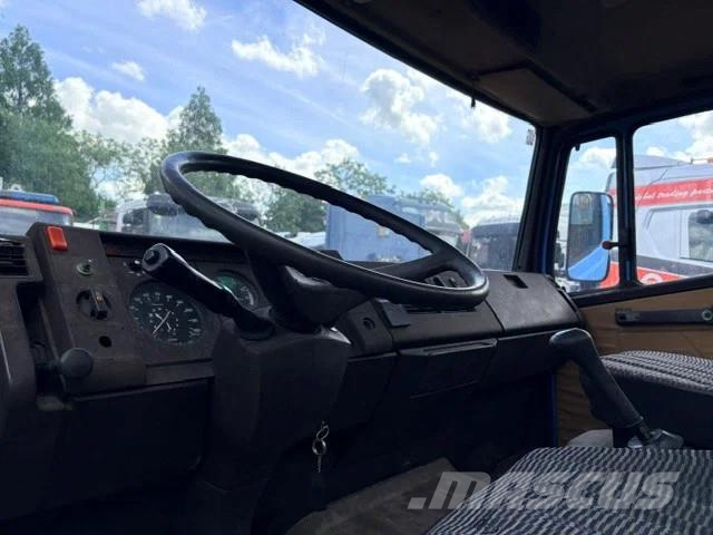 Mercedes-Benz LK 914 (6-CILINDER) RECOVERY TRUCK (FULL STEEL SUS Camiones portacoches