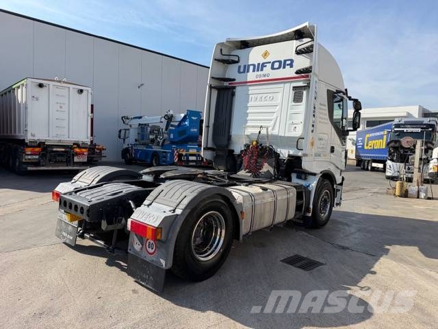 Iveco Stralis 500 中古トラクターヘッド | トレーラーヘッド