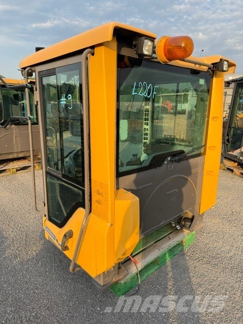 Volvo L 220 F USED CAB キャビン及び内装