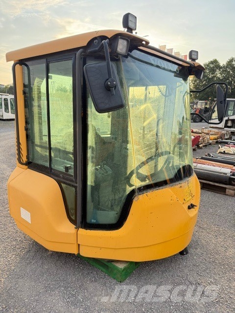 Volvo L 220 F USED CAB キャビン及び内装
