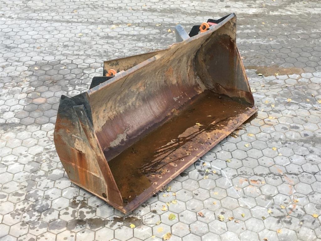 LADESCHAUFEL 3000 MM MIT Εργαλειοφορείς