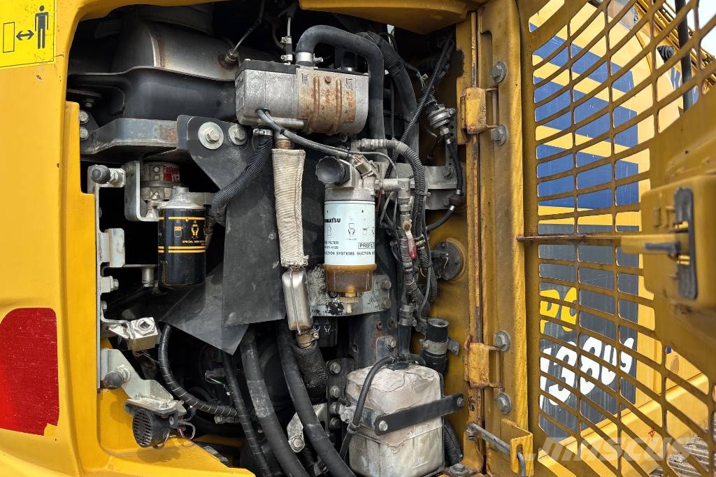Komatsu PC 138 US-11 Excavadoras sobre orugas