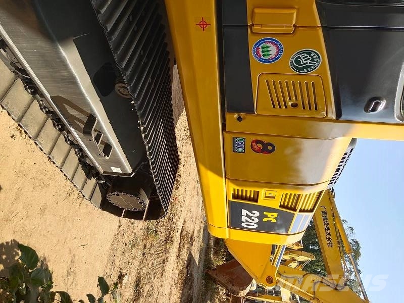 Komatsu pc220 大型油圧ショベル12t以上(パワーショベル・ユンボ)