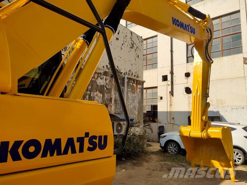 Komatsu pc220 大型油圧ショベル12t以上(パワーショベル・ユンボ)