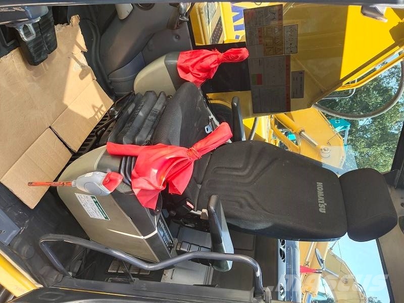 Komatsu pc220 大型油圧ショベル12t以上(パワーショベル・ユンボ)