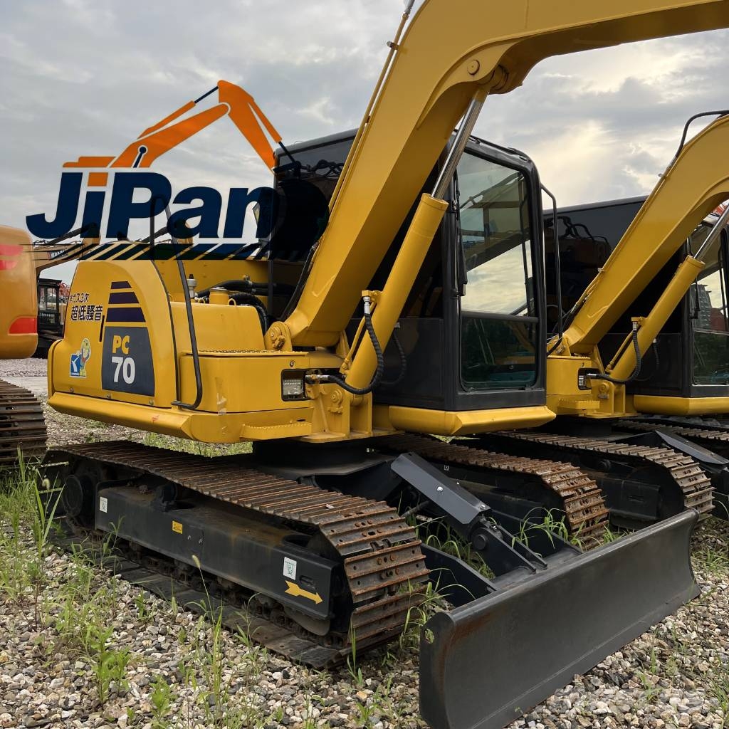 Komatsu PC 70 Mini bagri <7t