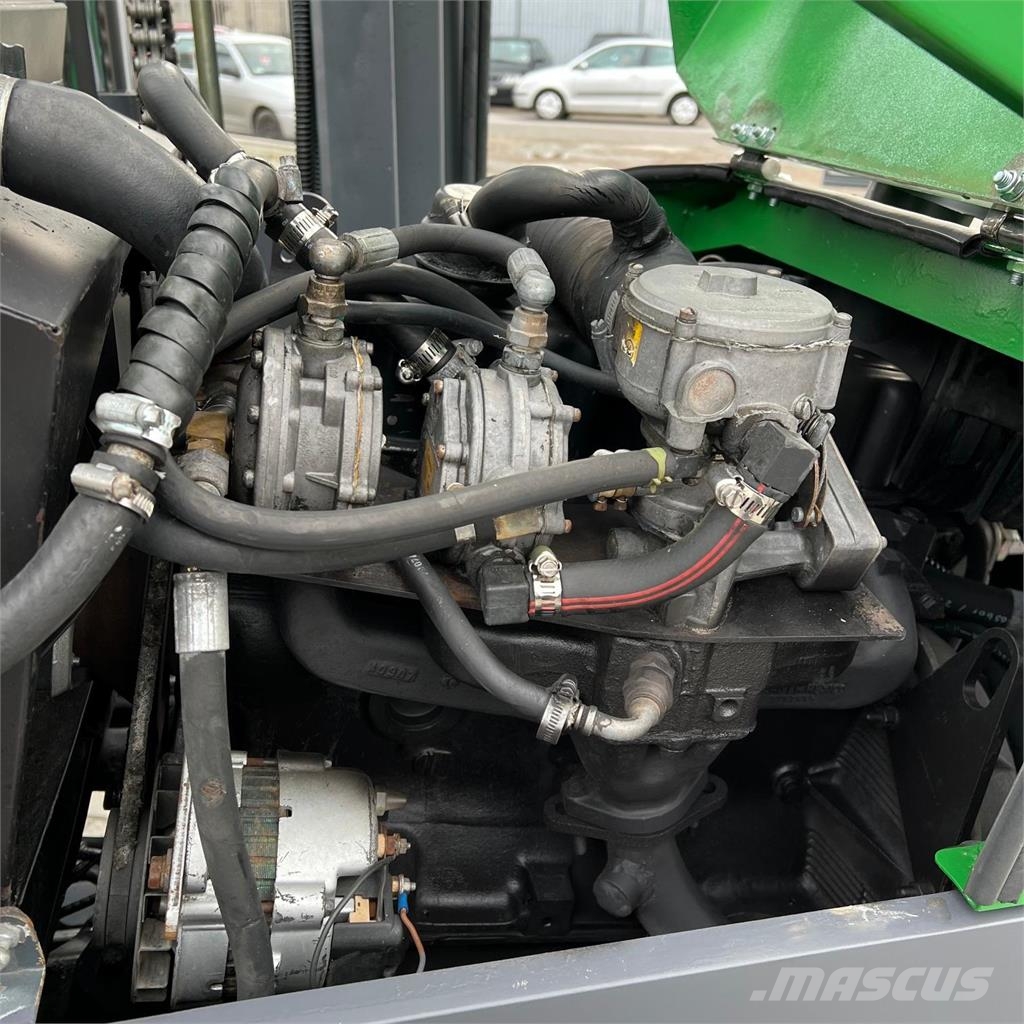 Combilift [DISCOUNT-SALE] C4000 四向前伸式堆高機(叉車)