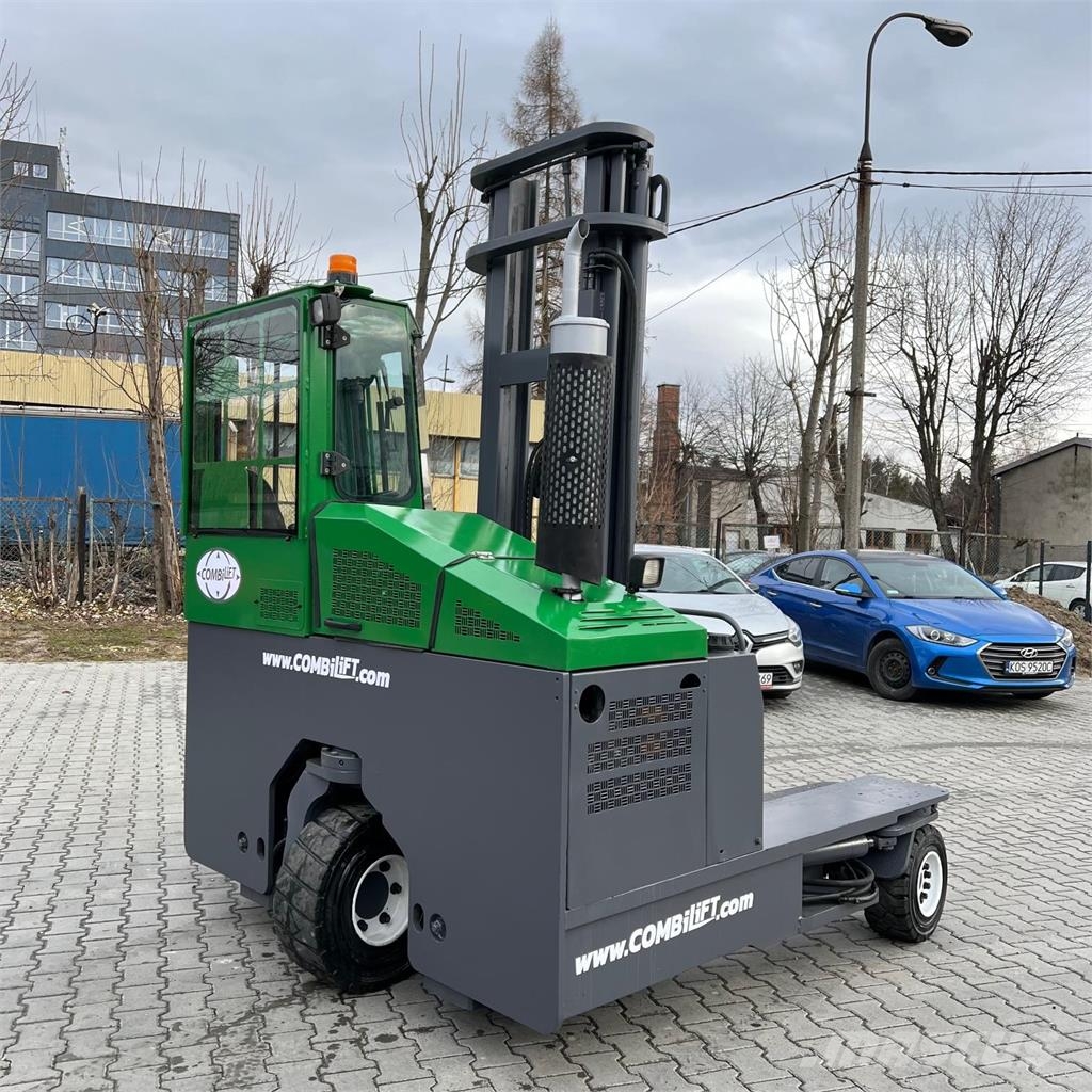 Combilift [DISCOUNT-SALE] C4000 4-way reach trucks