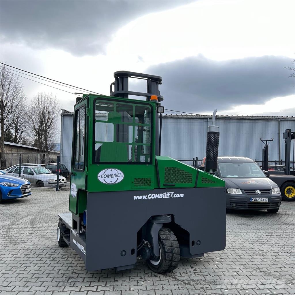 Combilift [DISCOUNT-SALE] C4000 4-way reach trucks