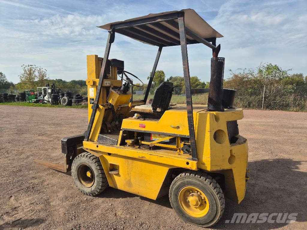 Takraf DFG3202/N-A Dieselstapler