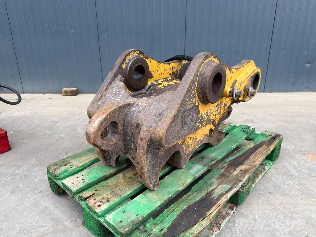 Miller Caterpillar 325 / 329 / 330 Geith موصلات سريعة