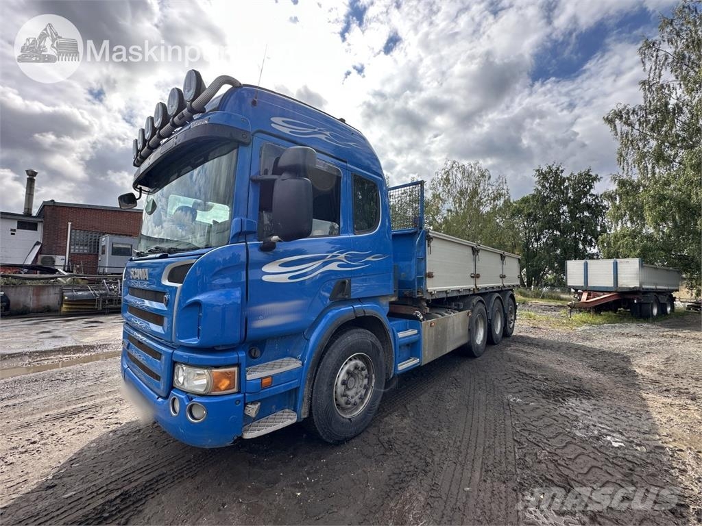 Scania P400LB8X4*4HNA 덤프 트럭